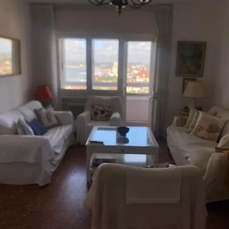 Piso En Salinas Con Vistas A Toda Al Playa Apartamento